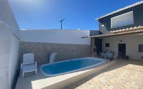 Sobrado com piscina e área gourmet na praia da Enseada